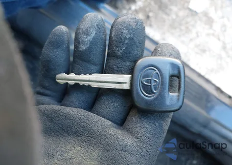 2002 Toyota Camry Se from USA, damaged, VIN 4T1BE32K62U619977